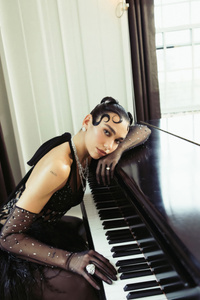 Dua Lipa In Met Gala 2025 (320x568) Resolution Wallpaper