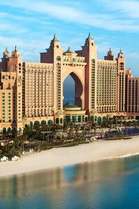 Dubai Popular Hotel (1440x2560) Resolution Wallpaper