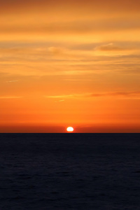 720x1280 Dusk Sea Sunset Silence 5k