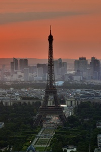 Eiffel Tower In Paris 4k