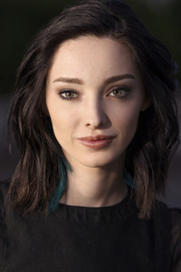 Emma Dumont The Gifted (480x854) Resolution Wallpaper