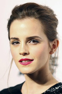 Emma Watson Gorgeous 4k (480x800) Resolution Wallpaper