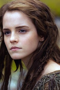 Emma Watson In Noah (480x800) Resolution Wallpaper