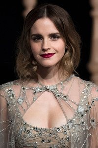 Emma Watson In The Beauty And The Beast Premiere In Shanghai (1440x2960) Resolution Wallpaper