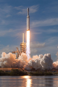 Falcon Heavy Space X Launch (1280x2120) Resolution Wallpaper