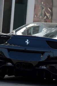 Ferrari Italia Black (1080x2160) Resolution Wallpaper