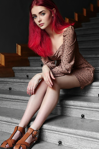 2160x3840 George Poison Red Head