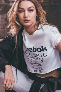 Gigi Hadid Reebok 2019 New