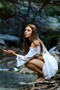 Girl Dancing With Bokeh Streams And Water Splash In Her Dress (480x800) Resolution Wallpaper