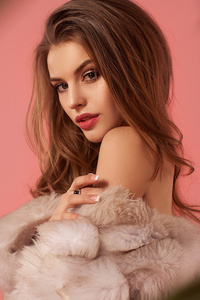 Girl Glamour Fur Coat 4k