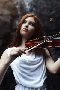 Girl Playing Violin 4k
