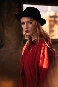 Girl With Black Hat (320x480) Resolution Wallpaper