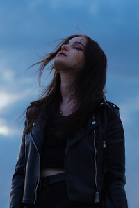 Girls Closed Eyes Relaxing Looking At Sky 4k (640x960) Resolution Wallpaper