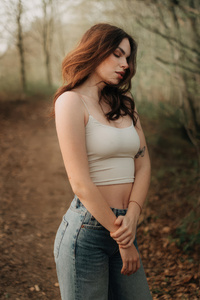 Gorgeous Girl Glowing In Outdoor Light (1080x2160) Resolution Wallpaper