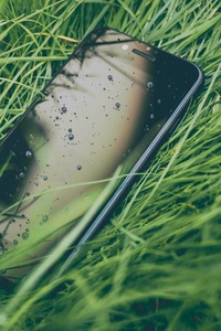 540x960 Iphone Water Drops Grass 5k