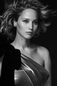 Jennifer Lawrence Vanit Fiar Monochrome (480x854) Resolution Wallpaper