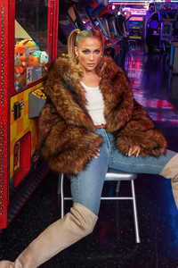 Jennifer Lopez Greg Swales Photoshoot 4k (320x480) Resolution Wallpaper