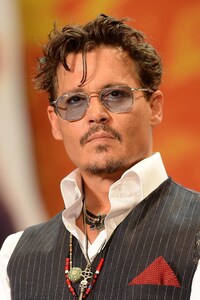 Johnny Depp HD (2160x3840) Resolution Wallpaper