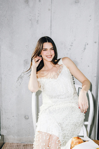 320x480 Kendall Jenner Fwrd Holiday Campaign