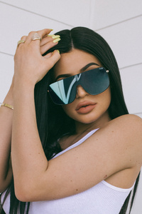 Kylie Jenner 2018 Quay X Drop Two Collection (1080x1920) Resolution Wallpaper