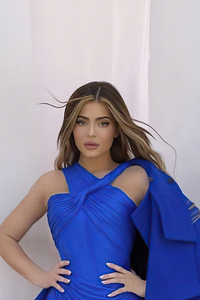 Kylie Jenner Blue Dress 4k