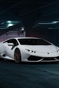 360x640 Lamborghini Huracan 2