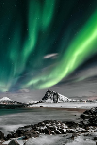 Lofoten Norway Aurora (320x568) Resolution Wallpaper