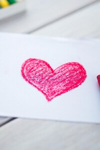 750x1334 Love Heart Sketch