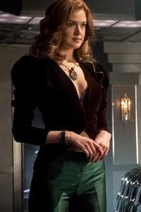 Maggie Geha As Poison Ivy Gotham Season 4 (2160x3840) Resolution Wallpaper
