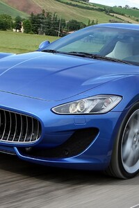 Maserati Gran Turismo Blue (360x640) Resolution Wallpaper