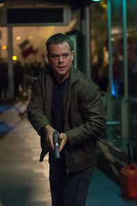 1440x2560 Matt Damon In Jason Bourne