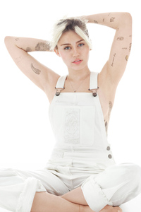Miley Cyrus 2019 4k New (1280x2120) Resolution Wallpaper