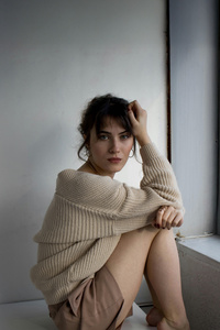 Model Looking At Viewer Cozy Corners (360x640) Resolution Wallpaper