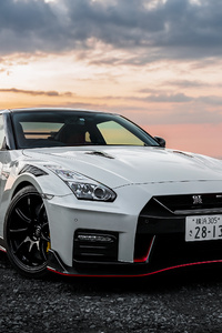 1080x2160 Nissan GT R Nismo Front