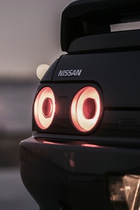 1440x2560 Nissan Skyline R32 Tail Lights