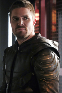 Oliver Queen As Arrow Season 6 2018 Latest (1080x2280) Resolution Wallpaper
