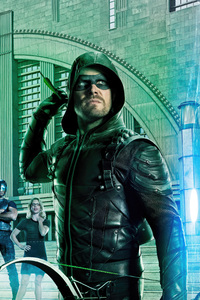 Oliver Queen As Green Arrow 4k (640x960) Resolution Wallpaper