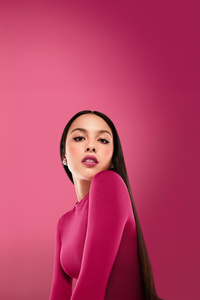 Olivia Rodrigo Lancome Cosmetics 2025 (480x854) Resolution Wallpaper