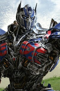 Optimus Prime In Transformers 4 Age Of Extinction (1125x2436) Resolution Wallpaper