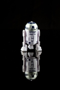 240x400 R2 D2 Star Wars Toy