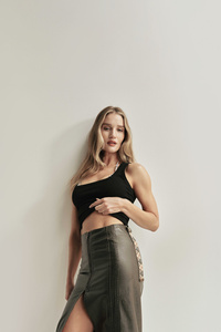 Rosie Huntington Whiteley The Sunday Times Style 2025 (2160x3840) Resolution Wallpaper
