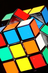 1080x2160 Rubiks Cube