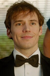 Sam Claflin In Me Before You (320x568) Resolution Wallpaper