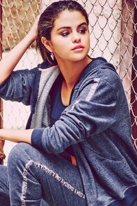 Selena Gomez 13