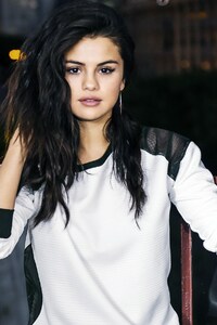 Selena Gomez 23