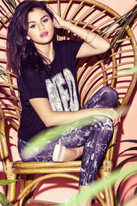 Selena Gomez Adidas (320x480) Resolution Wallpaper