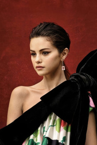 Selena Gomez For Vogue Mexico 2024 (240x320) Resolution Wallpaper