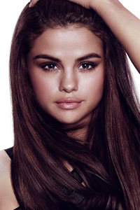 Selena Gomez Pantene AD (640x960) Resolution Wallpaper