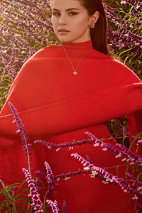 Selena Gomez Photoshoot For Vogue Mexico