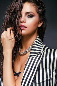 Selena Gomez2019new (640x960) Resolution Wallpaper